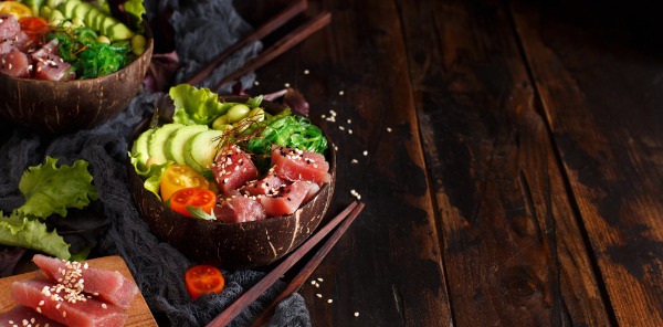 tuna avocado poke bowls